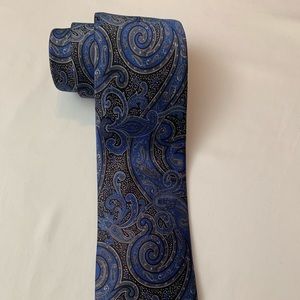 Brioni silk tie